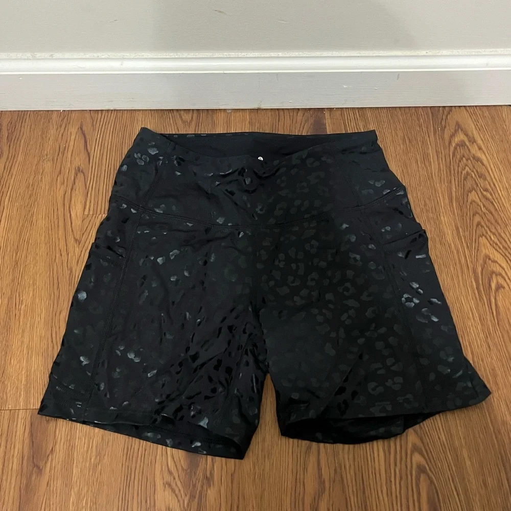 NEW Black Leopard Athletic Shorts Size Small